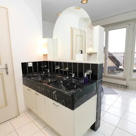 Appartamento Penthouse With Jacuzzi, Sauna And Rooftop