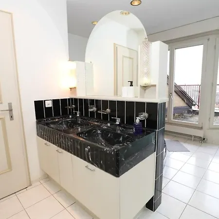 Penthouse With Jacuzzi, Sauna And Rooftop * Zurigo